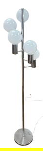 Mid Century Robert Sonneman Cascading 5 Bulb Chrome Floor Lamp: A vintage 1970s Robert Sonneman cascading 5 bulb floor lamp. It features a full tubular chrome frame design. Each of the cascading lamp heads feature smaller arms attached to the body with exposed har