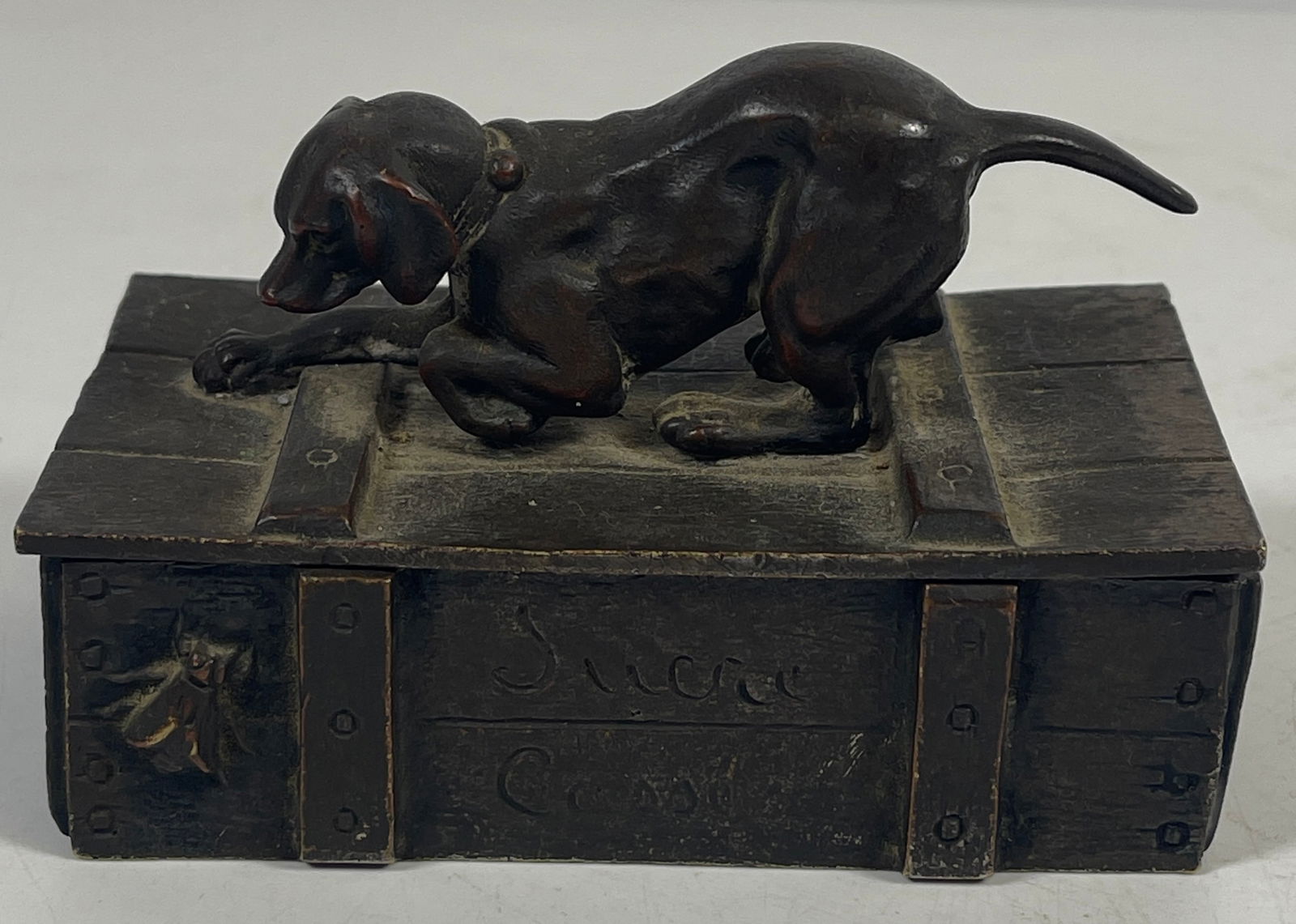 Antique Gorham Bronze Stamp / Trinket Box Hunting Dog: The front reads "Sucre Casse". Measures 2.5 inches high, approx 4 x 2.25 inches. Overall good condition, please see photos.