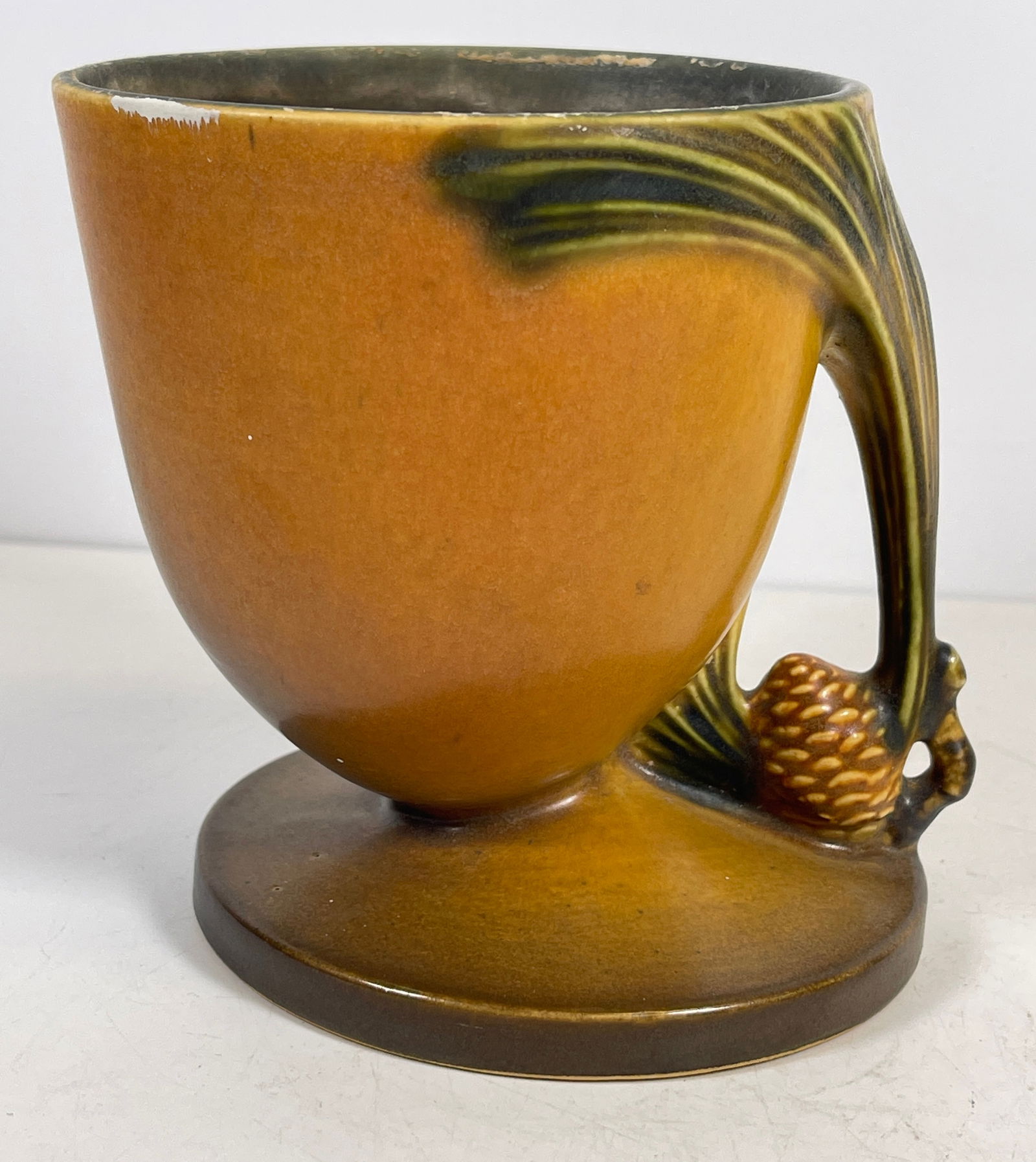 c1940 Roseville Pottery Pinecone Vase 124 (1 of 8)