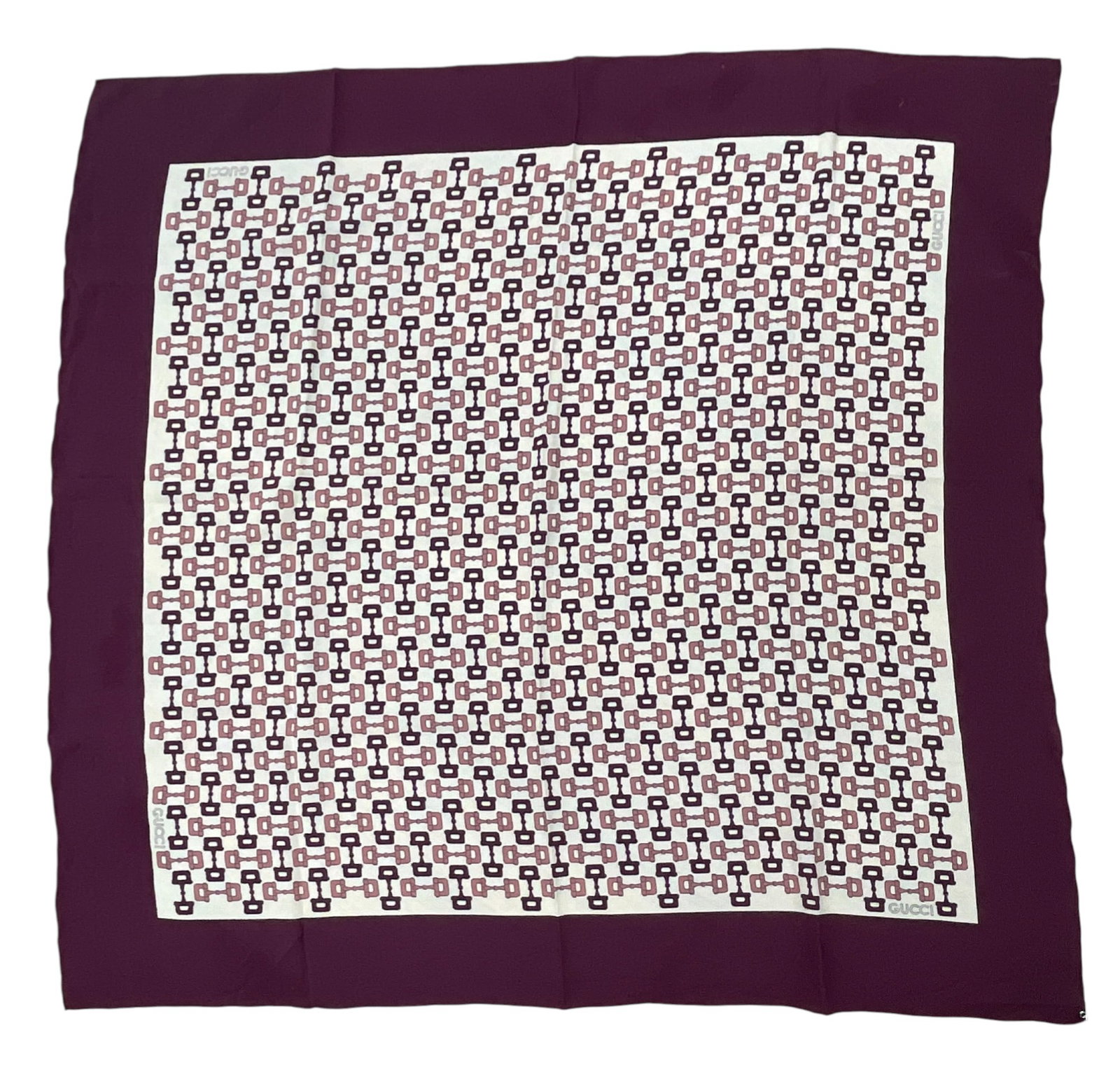 Vintage Gucci Burgundy Silk Horsebit 90cm Scarf: Gucci Mauve Silk Horsebit 90cm Scarf. White, burgundy, mauve graphic horsebit design scarf. Overall good condition, please see photos. From an estate in Midtown Manhattan.