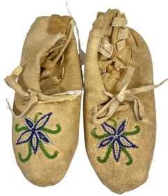 Native American Shoshone Beaded Moccasins