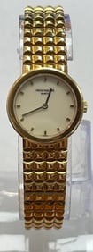 Vintage Ladies 18k Yellow Gold Patek Philippe Calatrava Watch