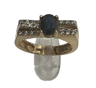 Vintage 14k Yellow Gold Diamond & Sapphire Ring size 7