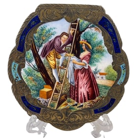 800 Silver & Enamel Compact with Courting Scene
