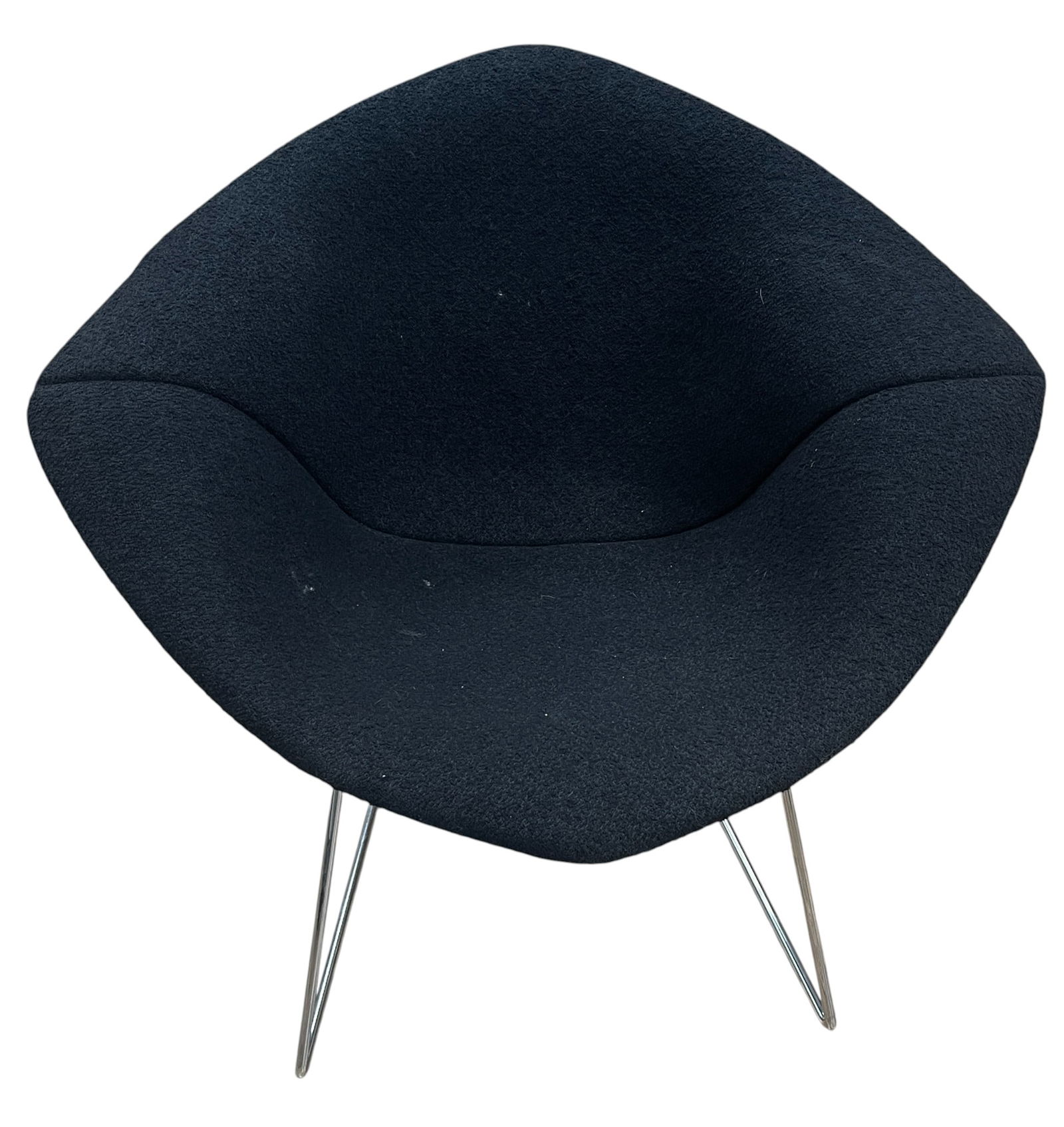 Knoll Bertoia Diamond Lounge Chair: Black upholstery. Measures 30 inches high, 34 inches wide, 32 inches deep. Overall good condition, no rips or tears. Please see photos. Provenance from a mid town Manhattan estate.