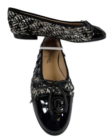 Vintage Chanel Tweed Black Ballet Flats
