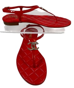 Vintage New old Stock Chanel Red Patent Leather Thong Sandals