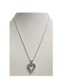 14k White Gold Diamond Heart Pendant Necklace