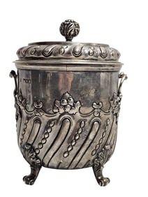 1902 London Sterling Silver Biscuit Barrel Lambert & Co.