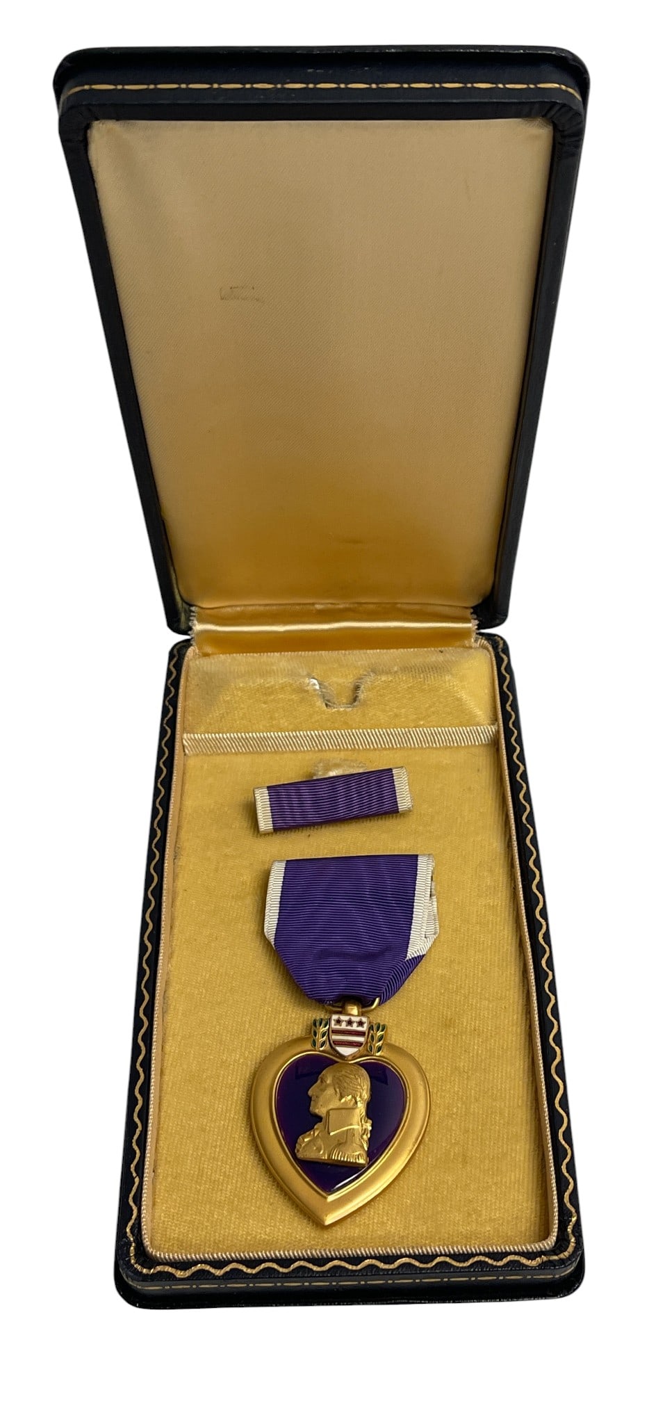 Vintage Purple Heart Military Memorabilia in Presentation Box (1 of 5)