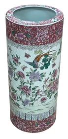 Quialong Period Qing Chinese Rose Medallion Umbrella / Cane Stand