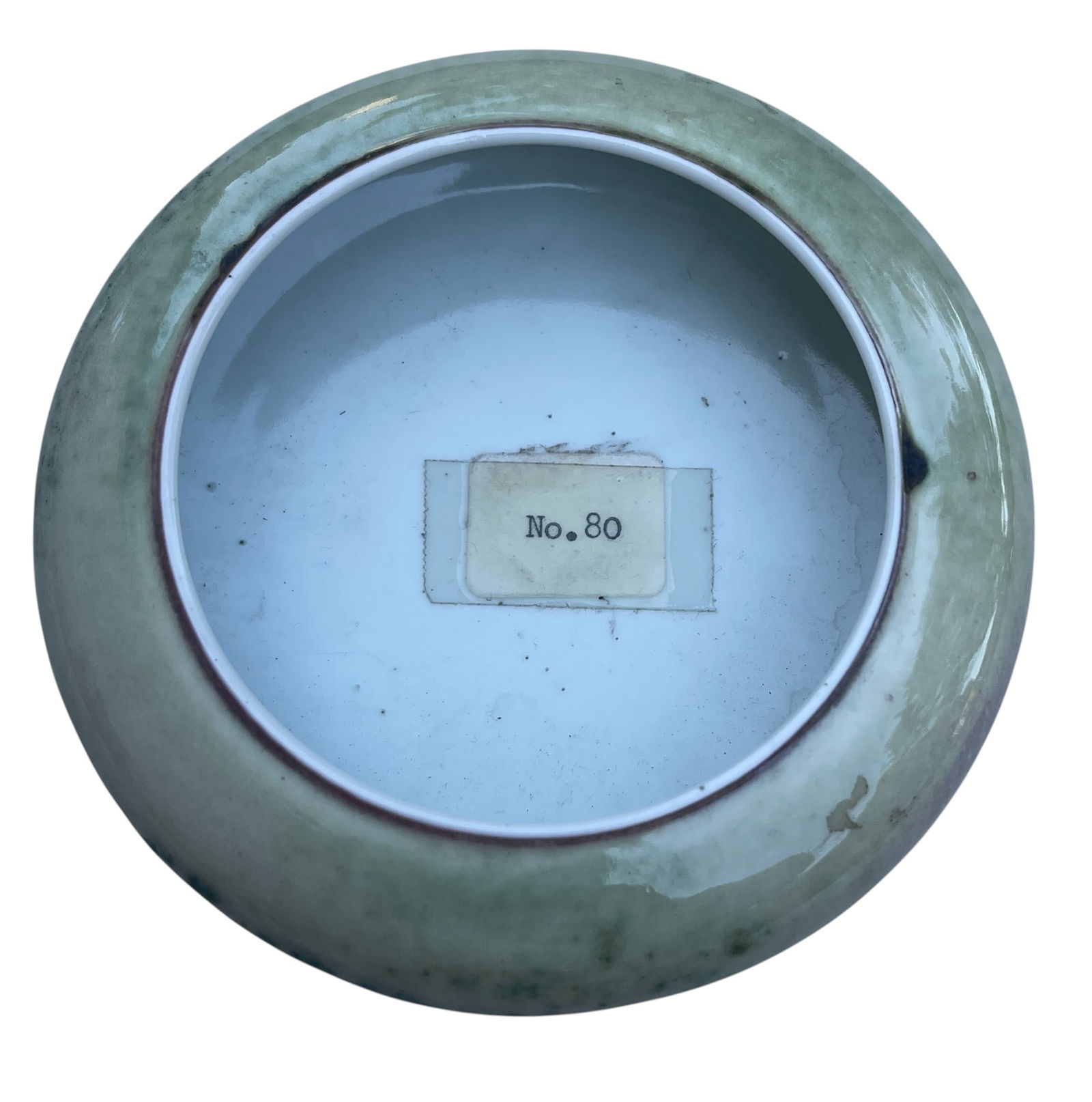 Kangzi Period Qing Chinese Cowpea Red Brush Bowl: Measures 1.5 inches high, 4.75 inches in diameter. Overall good condition, no chips, cracks, breaks or repairs. Checked with a UV light. Comes from an extensive collection of asian porcelain from a Ma