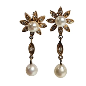 14k Yellow Gold Diamond & Pearl Floral Shape Earrings
