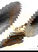 c1900 Victor Phonograph With Oak Spear Tip Horn: Horn has been repaired, please see photos. No crank, motor runs. Horn measures 21.5 inches in diameter, 26 inches long. Machine measures 14 inches square. Please see photos.