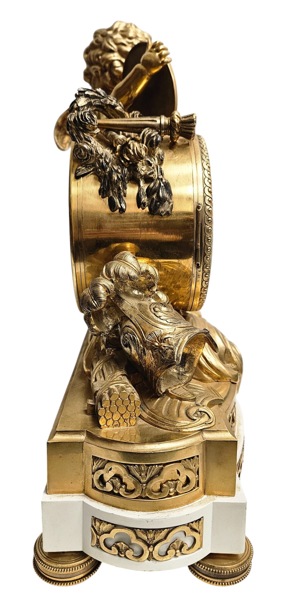 19th Century Louis XVI Style Mantel Clock In Gilt Bronze And White Marble - 2