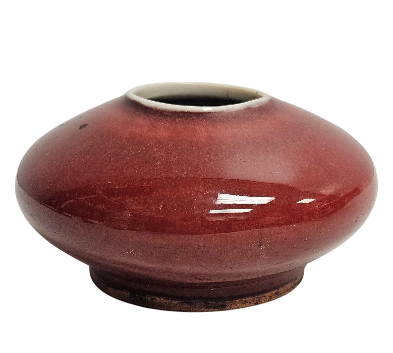 18/19C Chinese Oxblood Porcelain Sang de Boeuf Brush Washer: Measures approx 2.25 inches high, 4.25 inch diameter. Overall good condition, appears to be a hairline crack on inside by rim, please see photos.