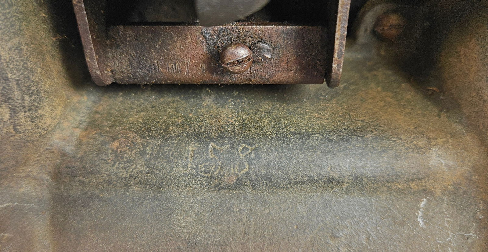 Key Wound Mechanical Clock Work Cigar Cutter - 8