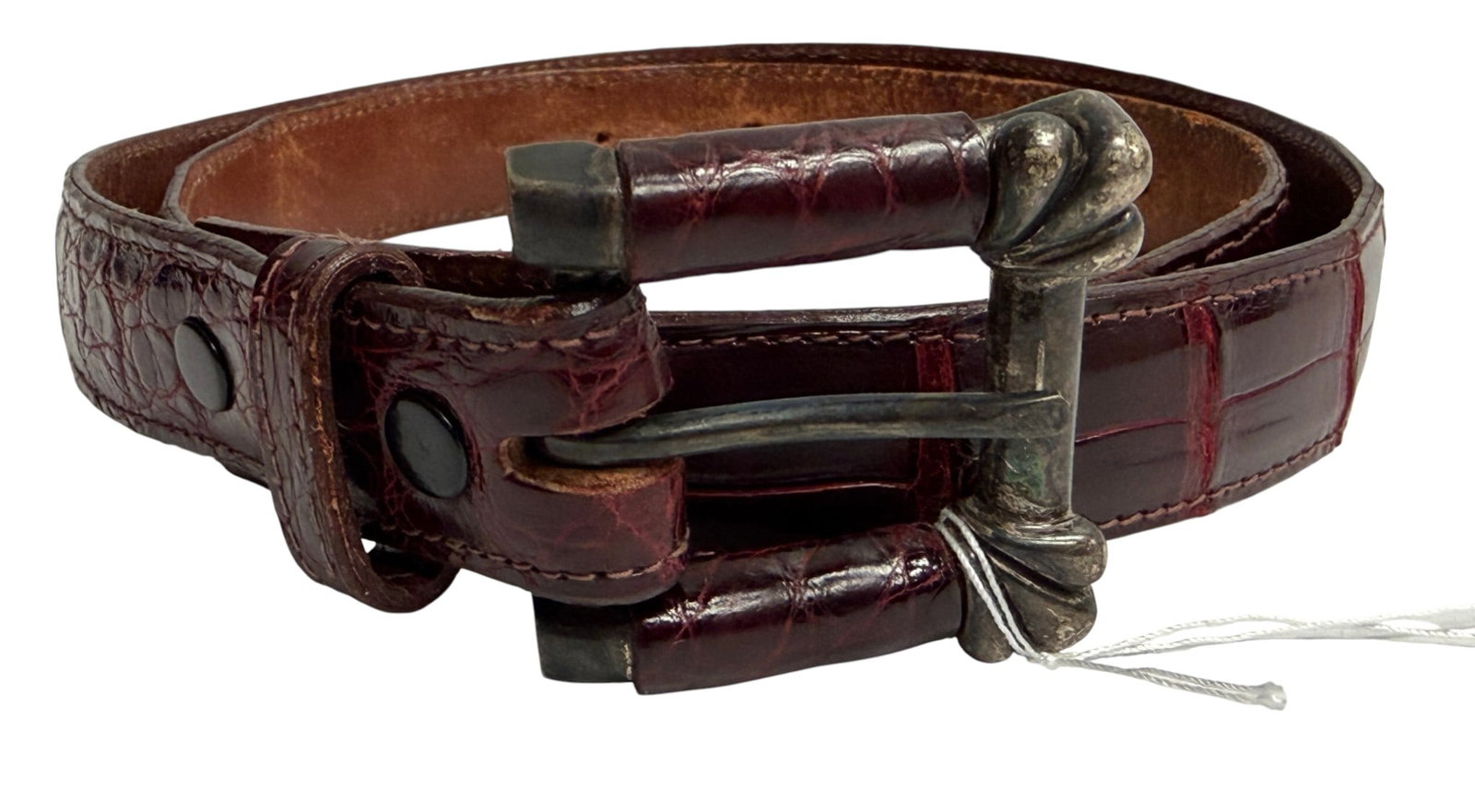 Kieselstein Cord Sterling Silver & Alligator Belt: Signed and hallmarked on the reverse. Belt measures 38.25 inches long, just shy of 1 inch wide. Overall good condition, please see photos.