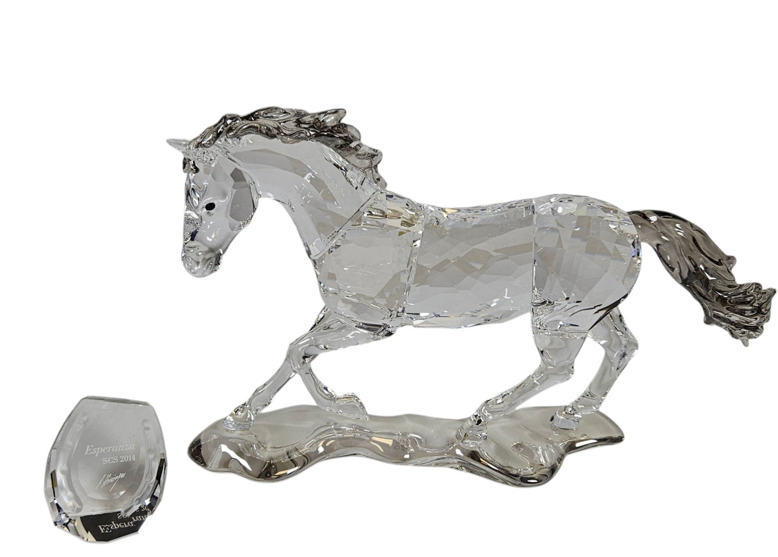 Vintage Swarovski SCS Crystal Esperanza Horse in Original Box: Retired Swarovski Crystal Society Annual Edition 2014 Esperanza Horse with Horseshoe Plaque figurine 5004728. Mint in box. See photos for more details on condition. Please see our other lots from a