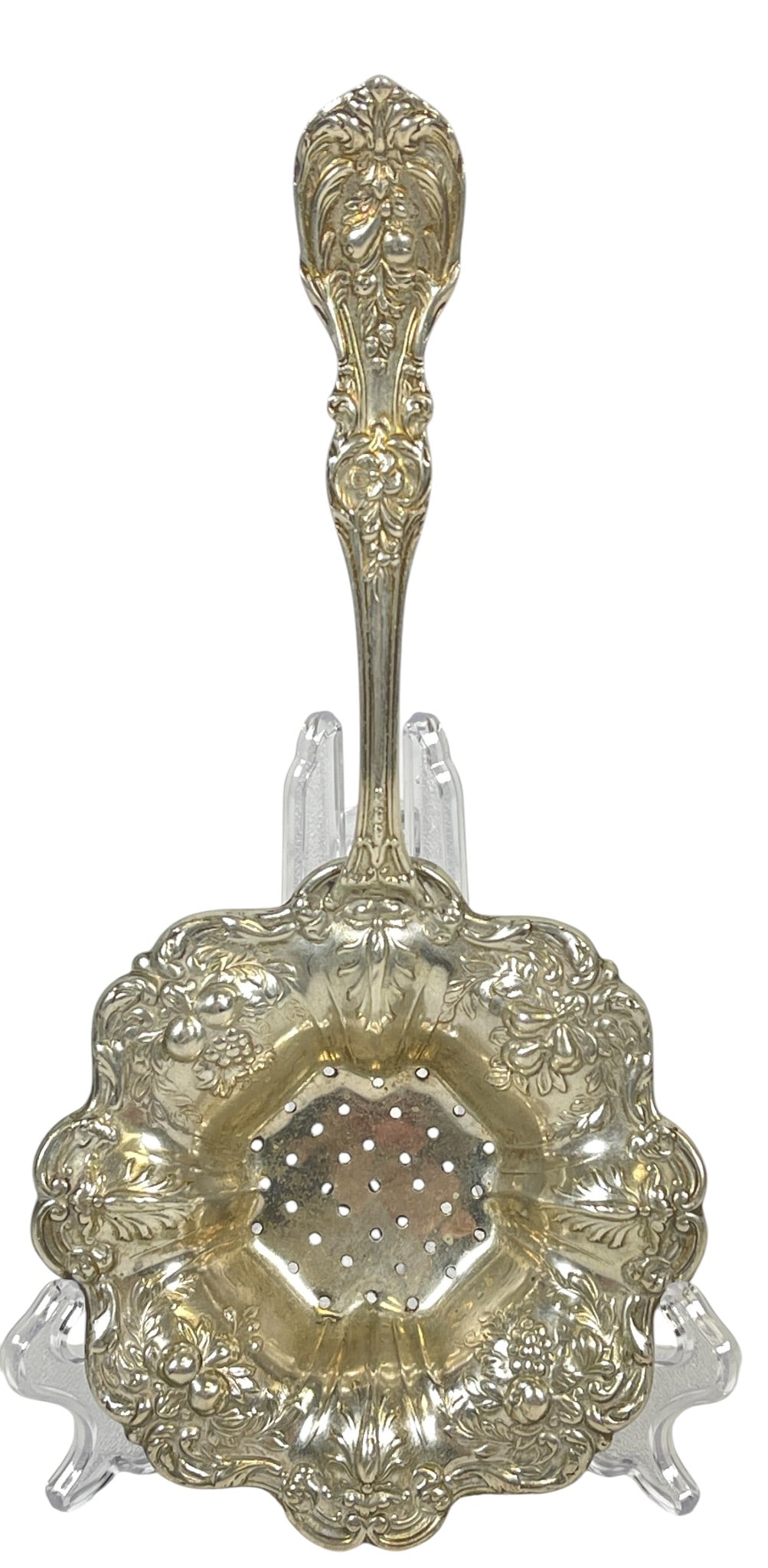 Reed & Barton Francis I Sterling Silver Tea Strainer: Measures 7 inches long, weighs 71.4 grams.