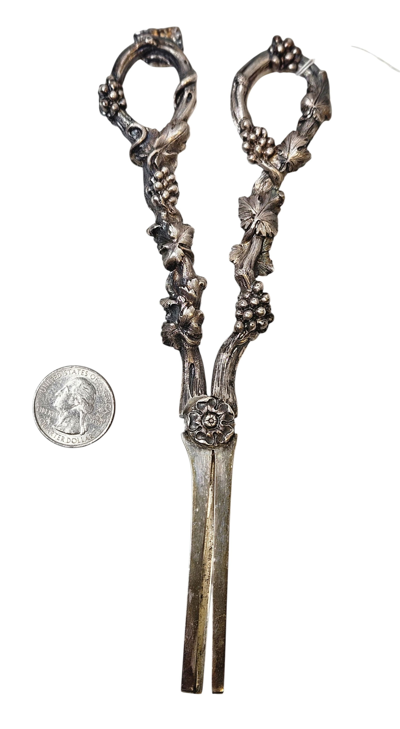 Antique Sterling Silver Grape Leaf Handled Scissors - 3