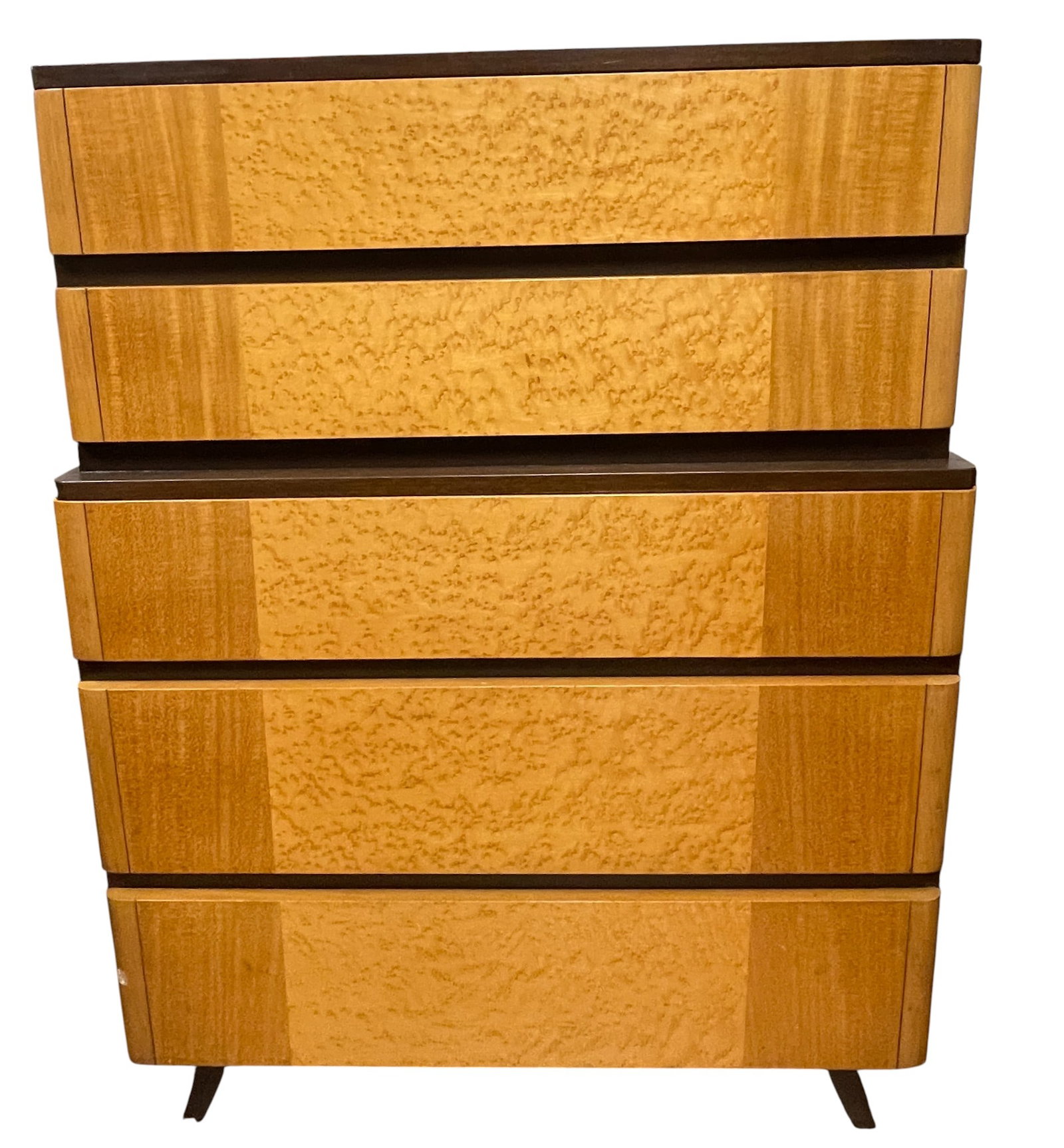 Eliel Saarinen for Rway Mid Century Modern Mixed Wood High Chest: Mid-Century Modern Mixed Wood High Dresser, Eliel Saarinen for Rway. This highboy chest of drawers stands on angled sculptural feet and has a built-in divided trays in the corners of the top drawers.