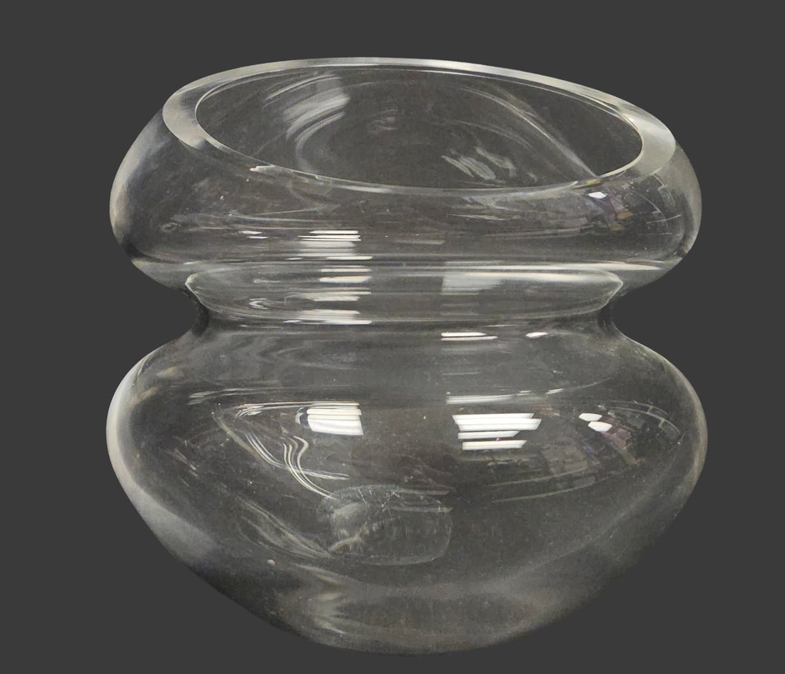 Steuben Crystal Nimbus Vase by Paul Schulze (1 of 6)