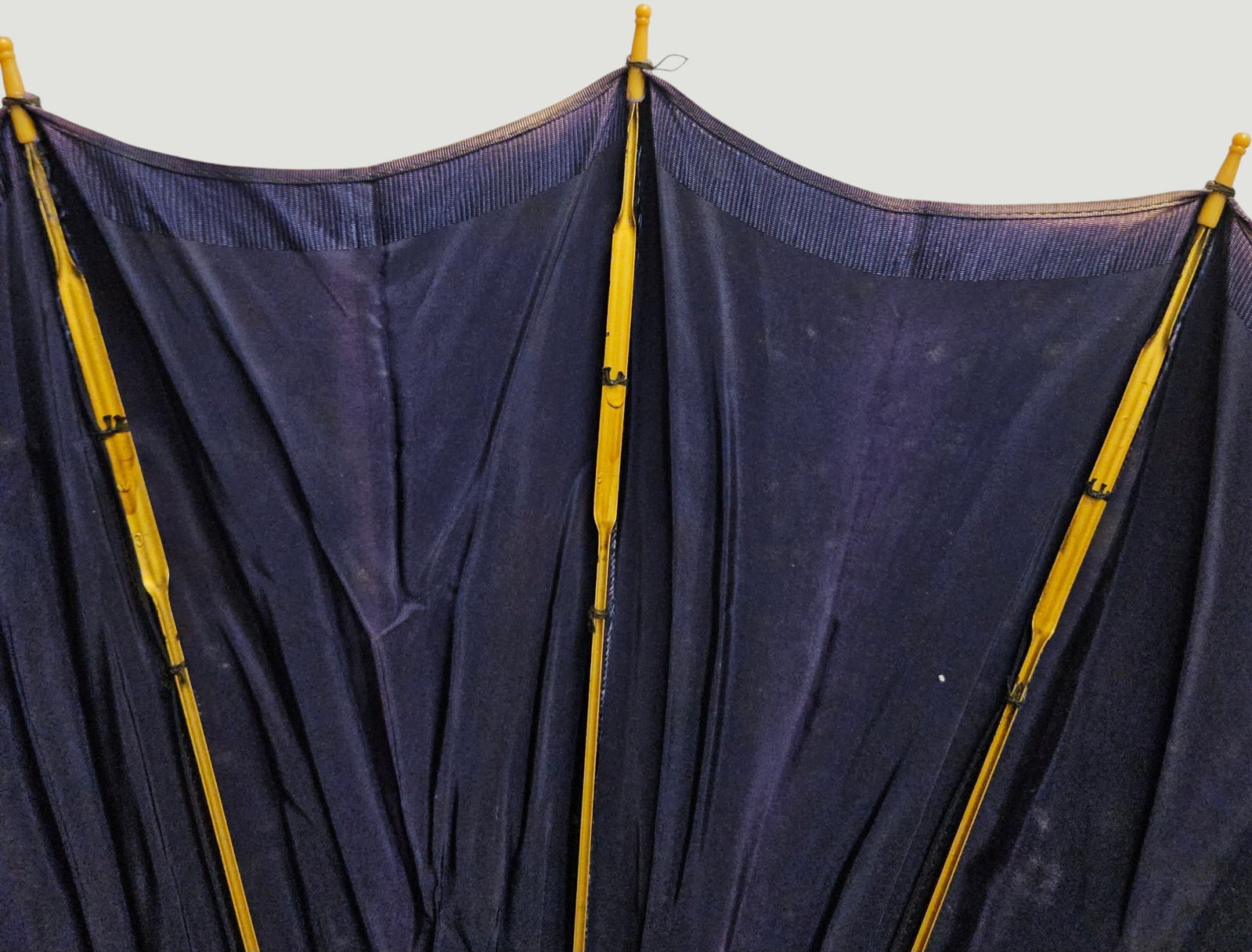 Art Deco Owl Bakelite Parasol - 4