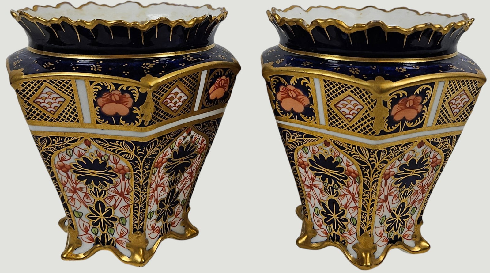 c1920 Century Royal Crown Derby Old Imari Cachepots (1 of 6)