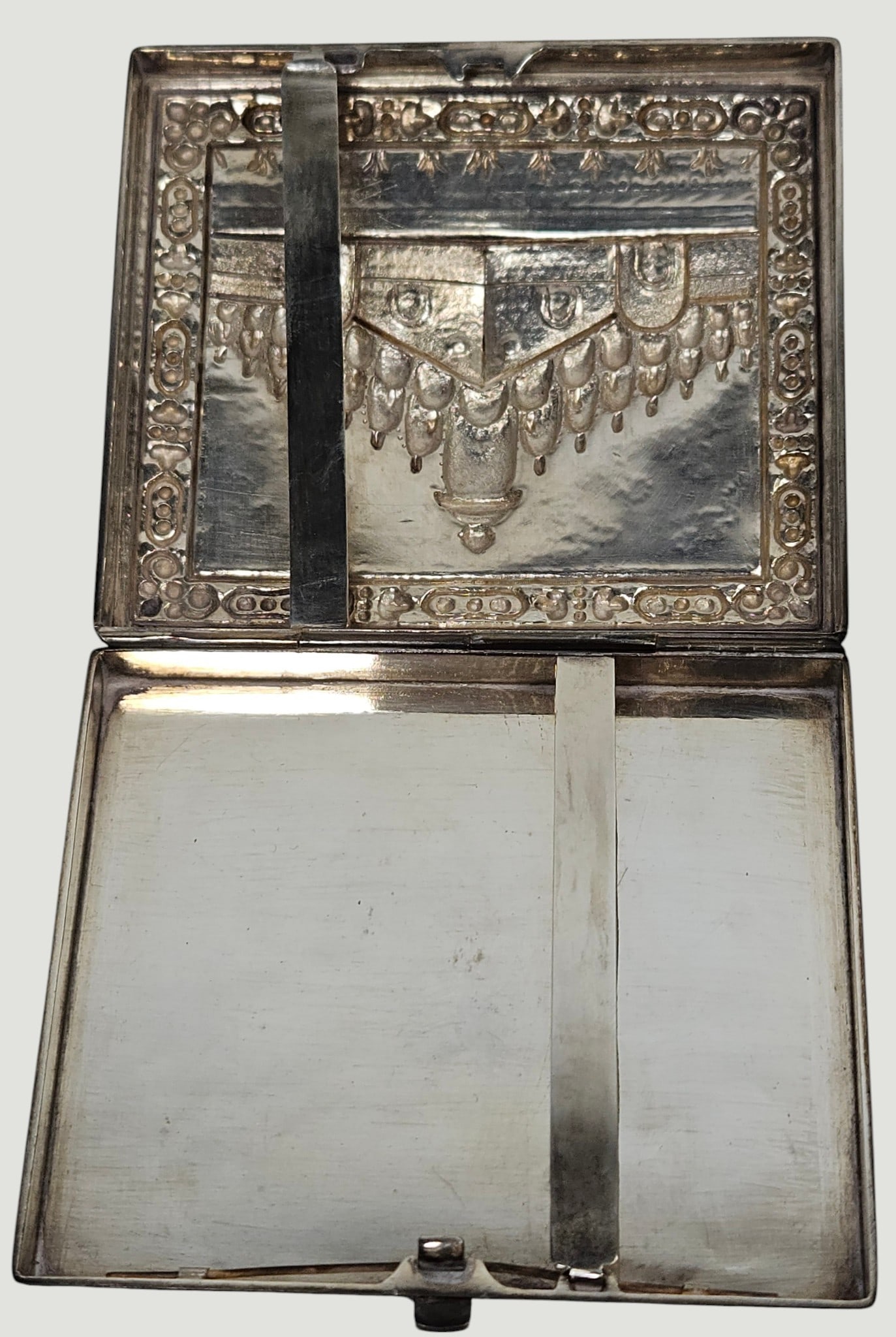 Vintage Burmese Repousse Silver Cigarette Box - 6