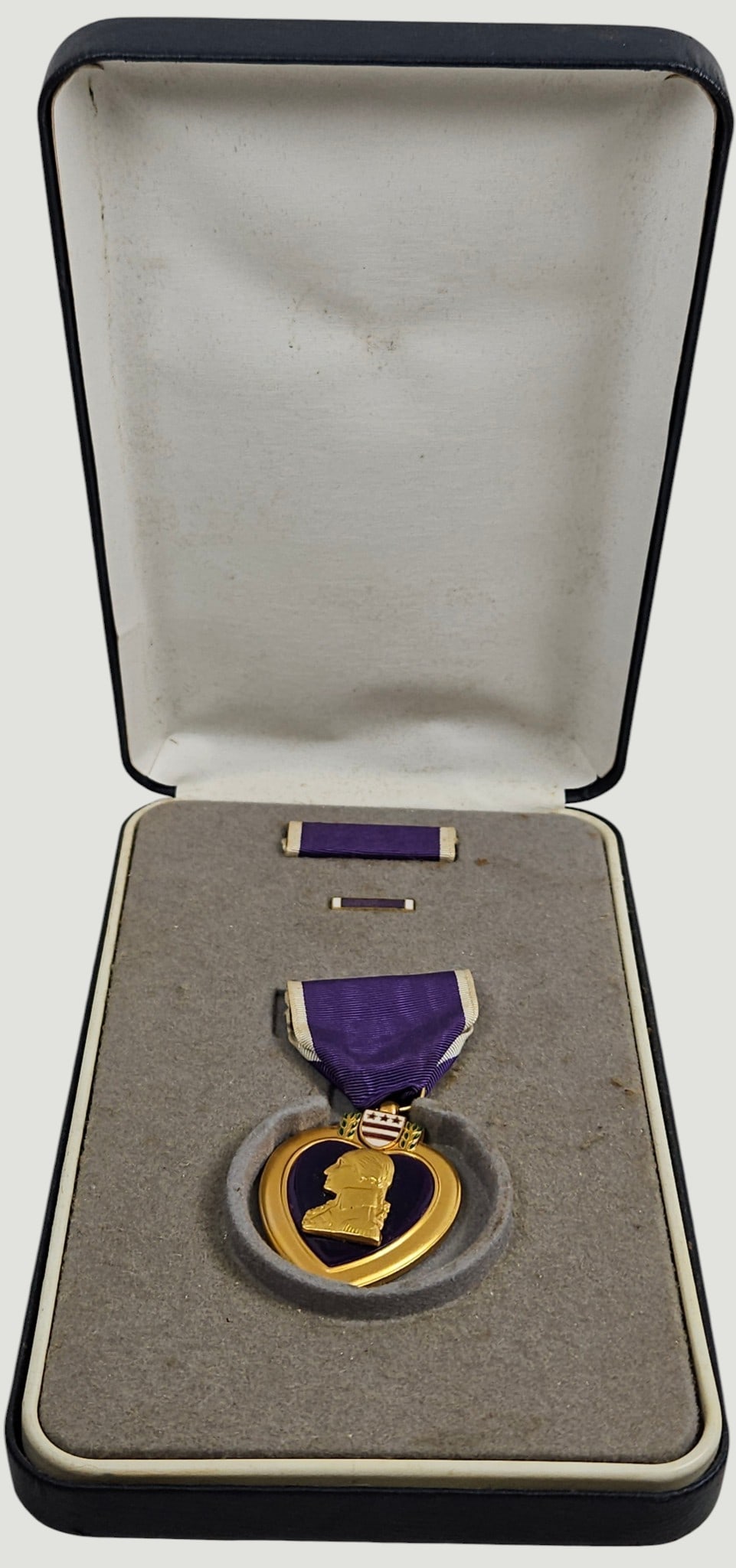WWII Purple Heart Medal (1 of 5)