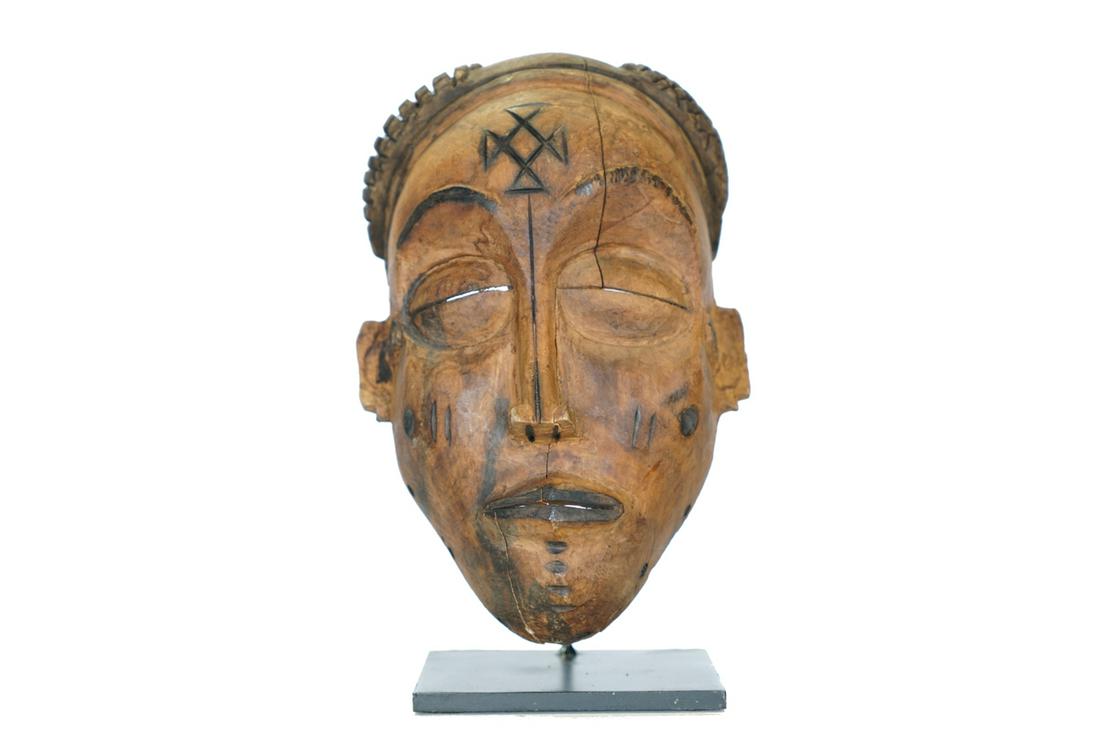 Chokwe Pwo Mask with Stand from Angola - African Tribal Art (1 of 6)