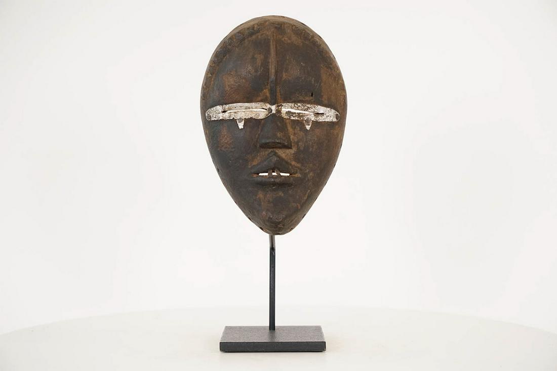 Dan Mask on Stand from Liberia - African Tribal Art (1 of 7)