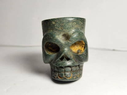 PRE-COLUMBIAN MAYAN STONE CEREMONIAL SKULL PIPE: PRE-COLUMBIAN MAYAN STONE CEREMONIAL SKULL PIPEMEASURAMENT:1 1/2"HIGH, 1 1/4"WIDE, 1" DEEP700AD-1200AD