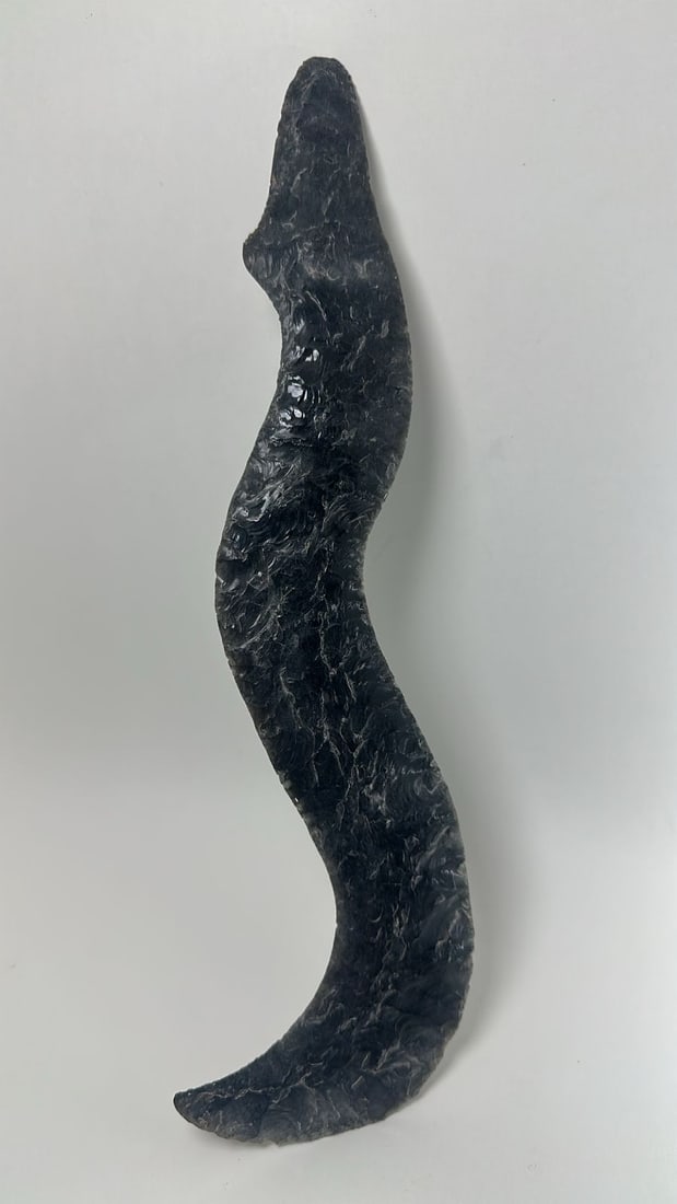 PRE COLUMBIAN TEO TIHUACAN BLACK OBSIDIAN ECCENTRIC DECAPITATED CEREMONIAL AXE (1 of 5)