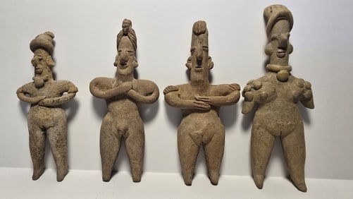 PRE-COLUMBIAN WEST COAST TERRACOTTA GROUP OF FOUR STANDING FIGURINES (AUTLAN / COLIMA)