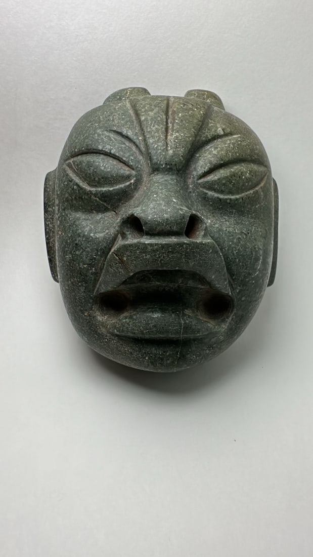 RARE PRE-COLUMBIAN OLMECA SERPENTINE JAGUAR TRANSFORMATION PECTORAL MASK (1 of 6)