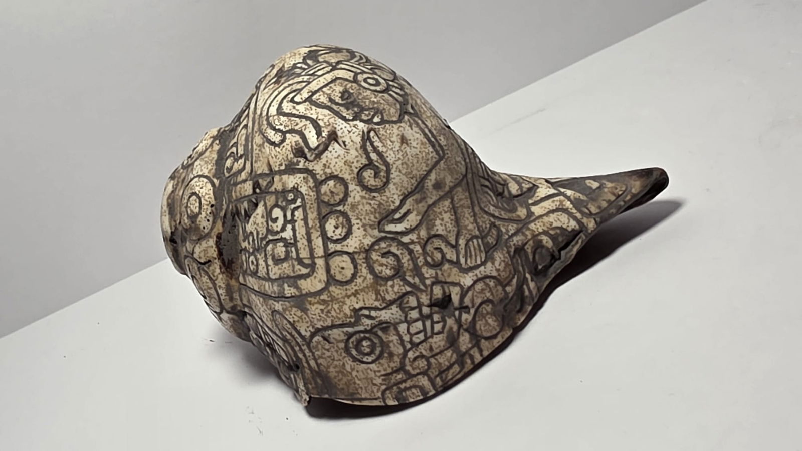 PRE-COLUMBIAN MAYAN CARVED CEREMONIAL SNAIL (1 of 5)