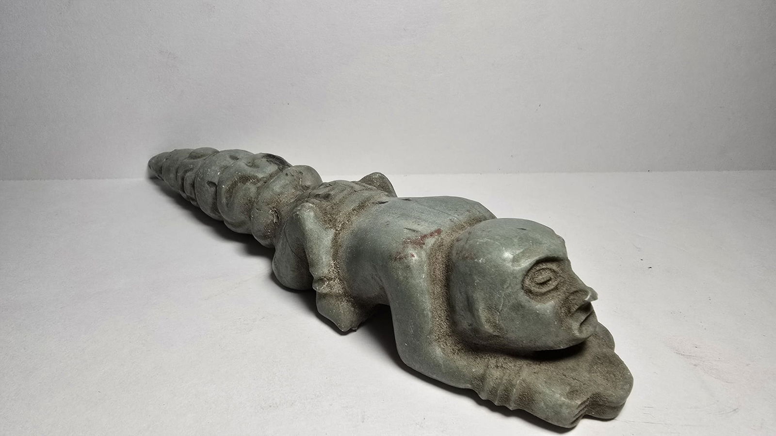 RARE PRE-COLUMBIAN AZTEC JADE WORM FIGURE: RARE PRE-COLUMBIAN AZTEC JADE WORM FIGURERare Aztec jade worm figure, dating approximately 1330 AD – 1550 AD (Late Postclassic period). Worm and serpent-like forms in Aztec symbolism are associated