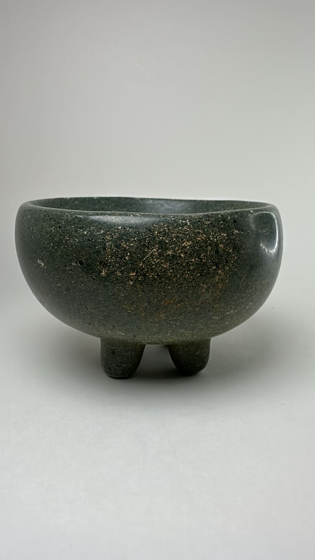 PRE-COLUMBIAN MIXTEC SERPENTINE CEREMONIAL CONTAINER (1 of 4)