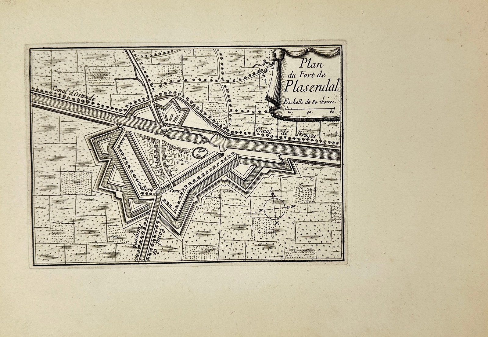 Sébastien Pontault de Beaulieu – Plan of the Fort of Plassendal – Copperplate Engraving: This finely detailed engraving depicts the fortified structure of Plassendal, located along the Canal de Bruges and Canal d’Ostende in present-day Belgium. Created around 1680 by military engineer S