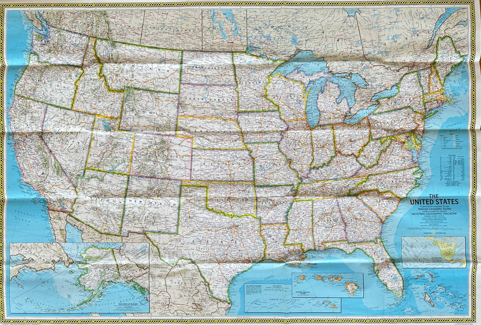 National Geographic Society – Map of the United States – Printed Map (1976) (1 of 3)