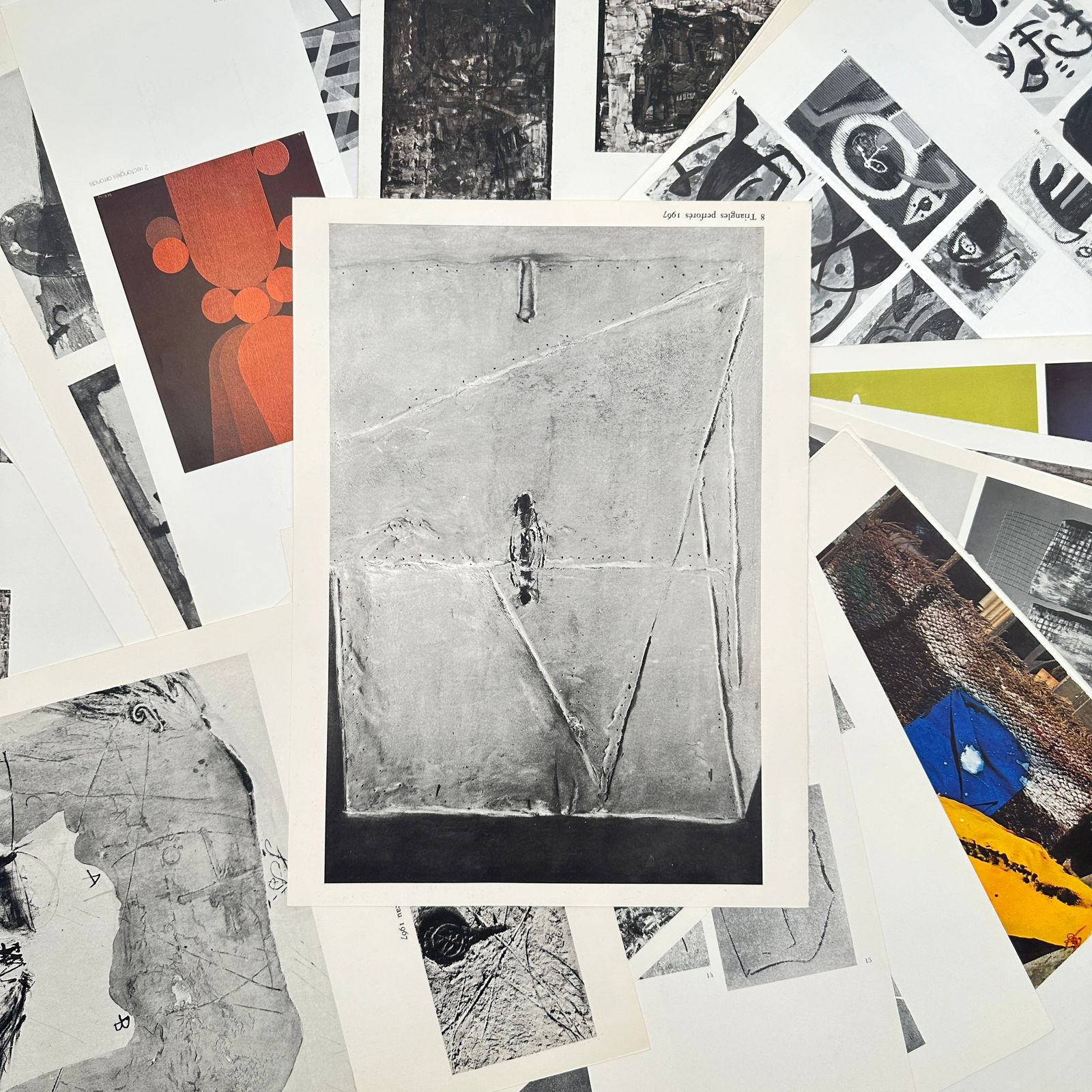 Antoni Tàpies & others – Approx. Set of 20: Abstract Art including Trois Triangles Perforés – (1 of 1)