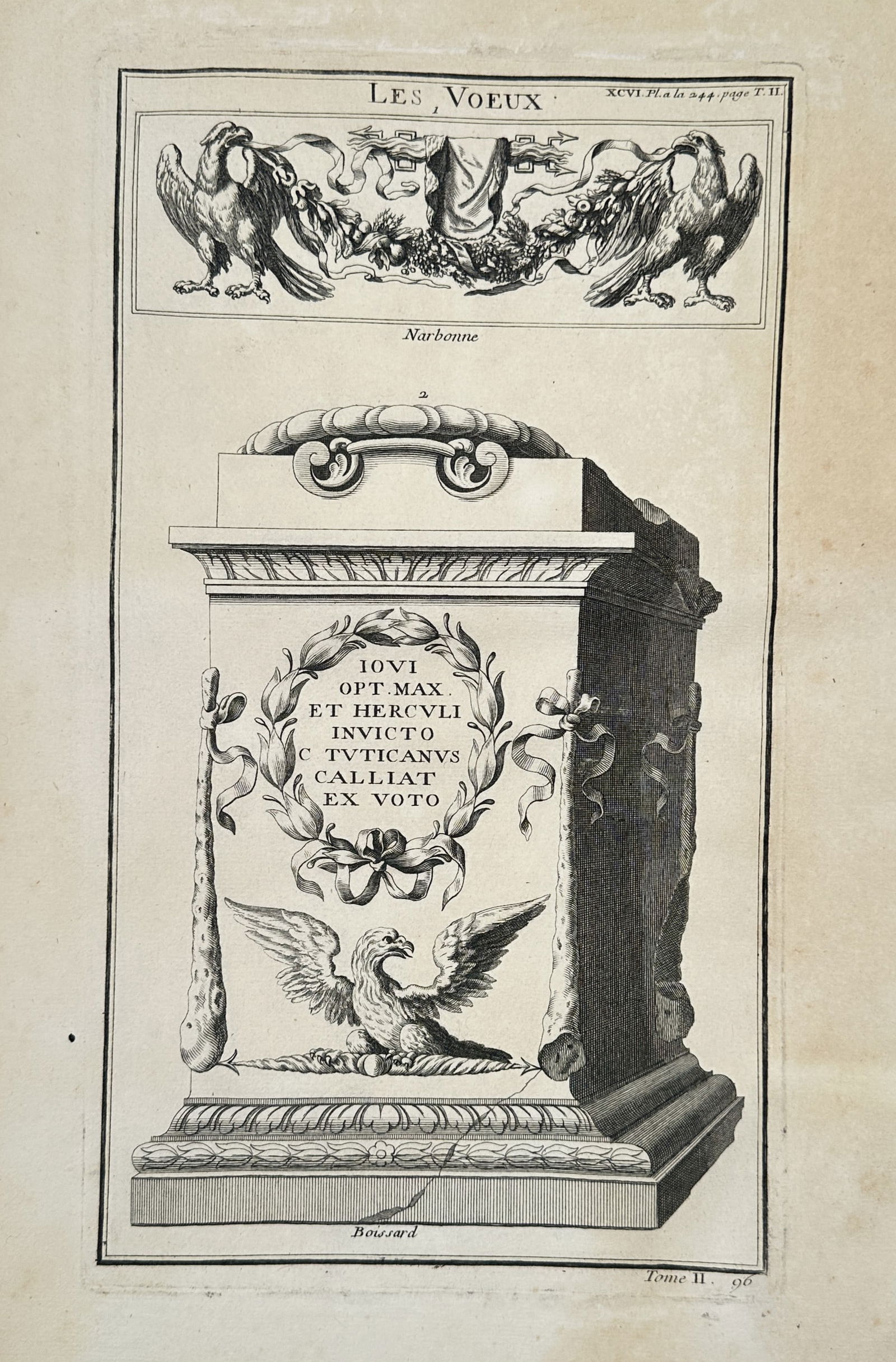 Bernard de Montfaucon (1655–1741) – Study of a Roman Altar Dedicated to Jupiter – Engraving: "Les Voeux." This print illustrates a monumental ancient Roman altar in two parts. The top portion features a decorative frieze showing two eagles flanking a central garland and draped cloth. This wor
