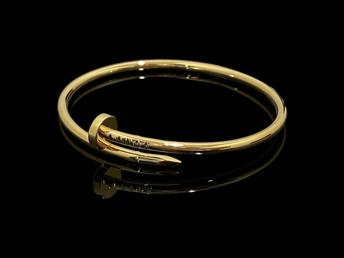 CARTIER JUST UN CLOU BRACELET 18K YELLOW GOLD. SMALL MODEL SIZE 16: CARTIER JUST UN CLOU BRACELET 18K YELLOW GOLD. SMALL MODEL SIZE 16Condition: Like new.Brand: Cartier.Metal: 18k yellow gold.Bracelet size: 16.Comes with original box or pouch.