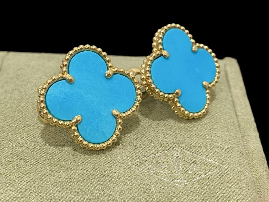 Amazon.com: GFEEL Four Leaf Clover Earrings for Women 18K Gold Plated  Stainless Steel Lucky 4 Leaf Ear Studs Jewelry Gift Clover Dainty Stud  Earrings Hypoallergenic Clover Stud Earrings: Clothing, Shoes & Jewelry