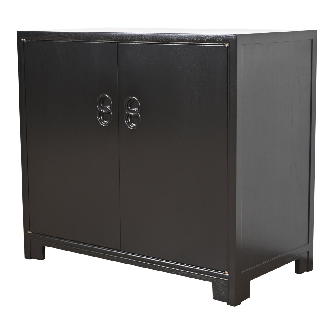 Michael Taylor for Baker Far East Collection Black Lacquered Chest of Drawers, Newly Refinished: A stunning mid-century modern Hollywood Regency Chinoiserie six-drawer dresser or chest of drawers By Michael Taylor for Baker Furniture, "Far East" Collection USA, 1960s Black lacquered walnut, with