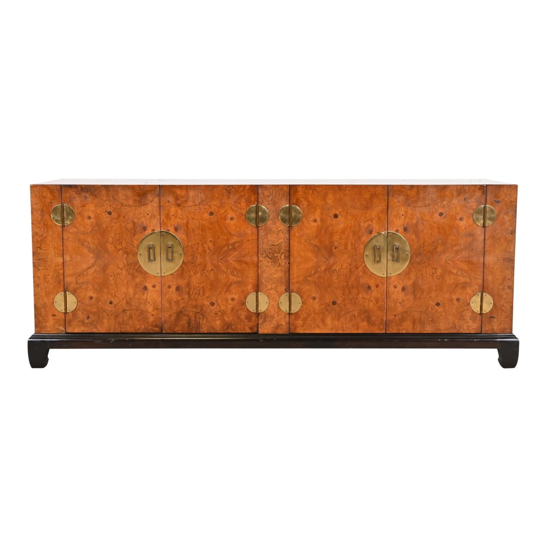 Hollywood Regency Chinoiserie Burl Wood Low Credenza, Circa 1970s: A gorgeous mid-century modern Hollywood Regency Chinoiserie low sideboard, credenza, or bar cabinet In the manner of Michael Taylor for Baker Furniture USA, circa 1970s Book-matched burled olive wood,