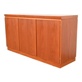 Skovby Danish Modern Teak Sideboard or Bar Cabinet, Circa 1970s