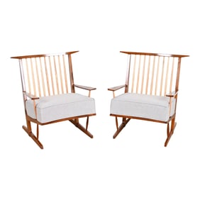 Conoid Lounge Chairs in Sculpted Walnut After George Nakashima, Pair